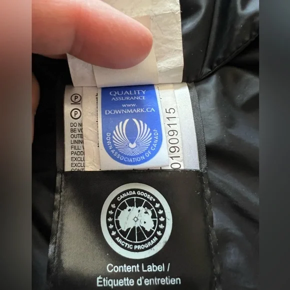 Canada Goose MacMillin Jacket - Picture 12 of 15